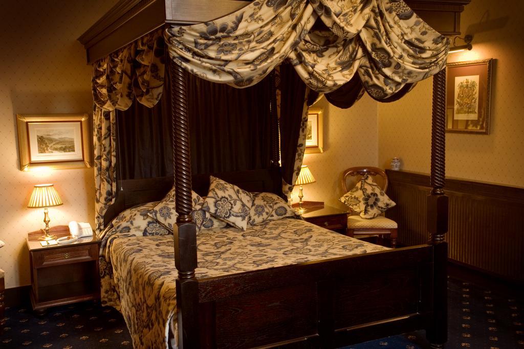Langley Castle Hotel Allendale Room photo